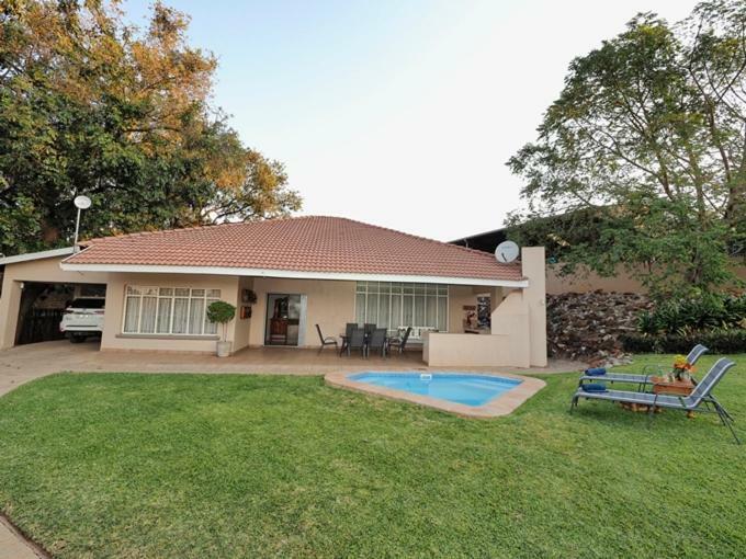 Poinsettia Family Holiday home Hazyview